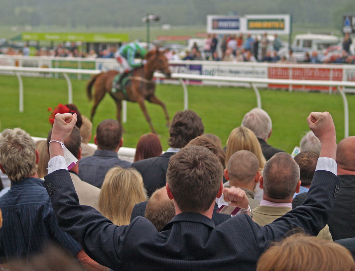 Horse Racing Medics | MedicsUK